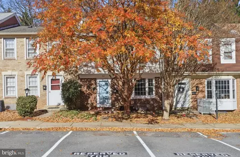 5 Hyacinth Ct #7-3, Gaithersburg, MD 20878