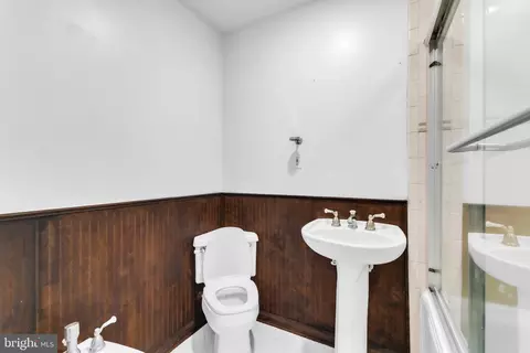 Bath - 13203 Conductor Way #250, Silver Spring, MD 20904 photo 1 of 1