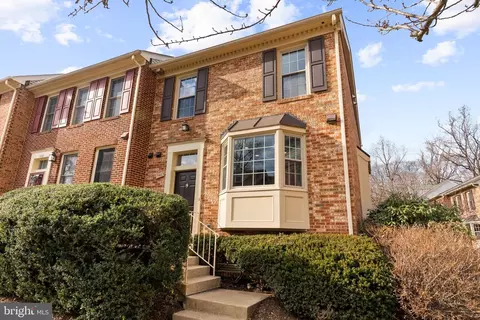 5465 Grove Ridge Way #123, Rockville, MD 20852