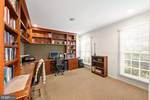 7616 Hackamore Dr, Potomac, MD 20854 photo 6