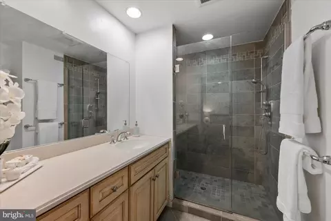 7616 Hackamore Dr, Potomac, MD 20854 photo 24