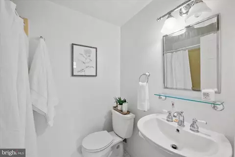 7616 Hackamore Dr, Potomac, MD 20854 photo 37