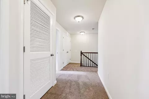 Entry Way - 637 Diamondback Dr #17-A, Gaithersburg, MD 20878 photo 6 of 7