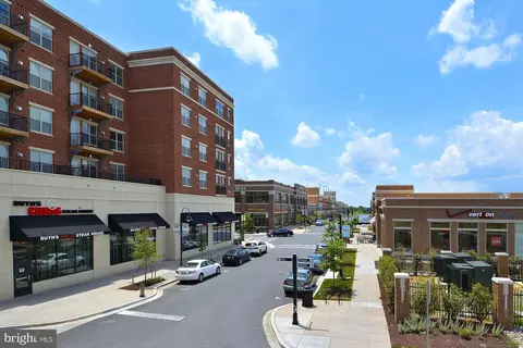 Exterior - 637 Diamondback Dr #17-A, Gaithersburg, MD 20878 photo 5 of 10