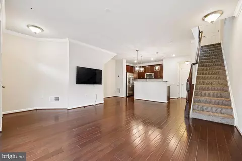 Living - 637 Diamondback Dr #17-A, Gaithersburg, MD 20878 photo 3 of 5