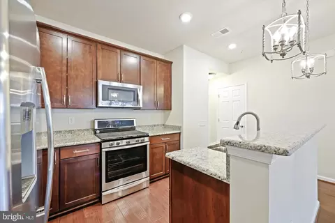 Kitchen - 637 Diamondback Dr #17-A, Gaithersburg, MD 20878 photo 2 of 2
