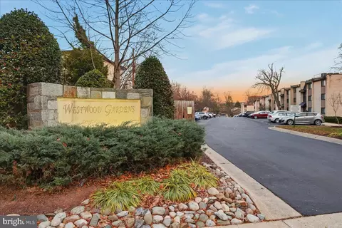 10864 Bucknell Dr #301, Silver Spring, MD 20902