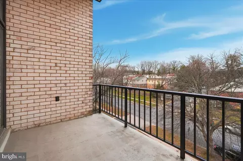 Exterior - 10864 Bucknell Dr #301, Silver Spring, MD 20902 photo 2 of 3