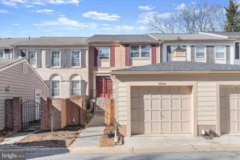 19726 Greenside Ter, Montgomery Village, MD 20886