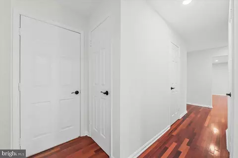 7 Fallswood Ct, Rockville, MD 20854 photo 16