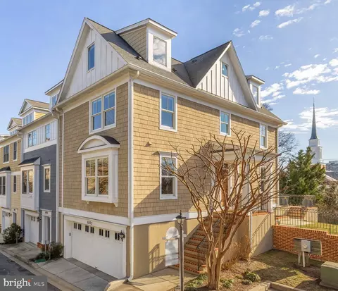 8803 Courts Way, Silver Spring, MD 20910