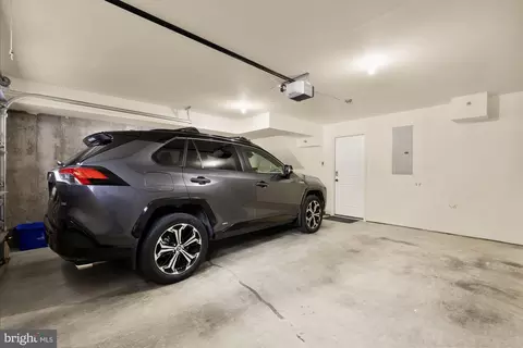 Exterior - 8803 Courts Way, Silver Spring, MD 20910 photo 3 of 6
