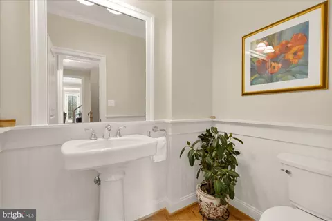 Bath - 8803 Courts Way, Silver Spring, MD 20910 photo 1 of 9
