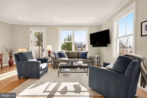 Living - 8803 Courts Way, Silver Spring, MD 20910 photo 1 of 2
