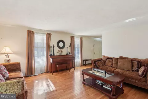 Living - 3024 Memory Ln, Silver Spring, MD 20904 photo 1 of 3