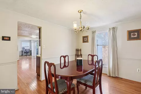 Dining - 3024 Memory Ln, Silver Spring, MD 20904 photo 2 of 2