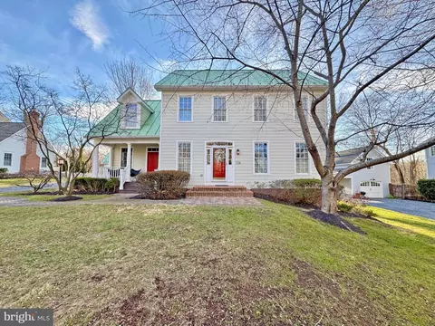 106 Water St, Brookeville, MD 20833