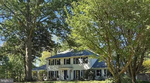 21600 Glendalough Rd, Gaithersburg, MD 20882