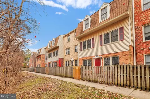 7849 Coddle Harbor Ln #17, Potomac, MD 20854