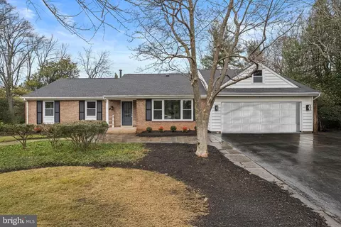 13217 Locksley Ln, Silver Spring, MD 20904