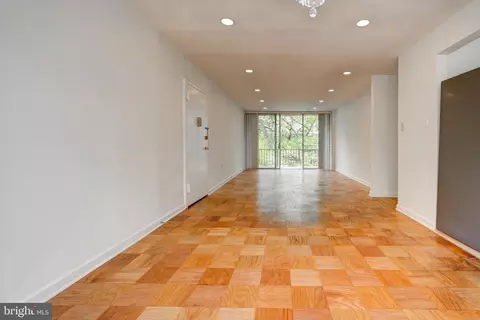 Living - 3974 Bel Pre Rd #3974-6, Silver Spring, MD 20906 photo 4 of 10