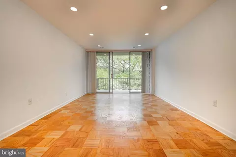 Living - 3974 Bel Pre Rd #3974-6, Silver Spring, MD 20906 photo 5 of 10