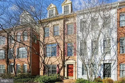 313 Potter Ln, Rockville, MD 20850