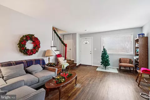 Entry Way - 11951 Andrew St, Silver Spring, MD 20902 photo 1 of 9