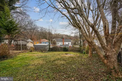 Exterior - 11951 Andrew St, Silver Spring, MD 20902 photo 10 of 12