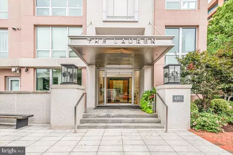 4901 Hampden Ln #205, Bethesda, MD 20814