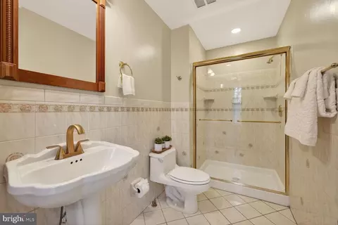 2306 Eagle Rock Pl, Silver Spring, MD 20906 photo 14