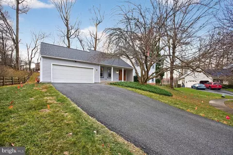 2306 Eagle Rock Pl, Silver Spring, MD 20906 photo 3