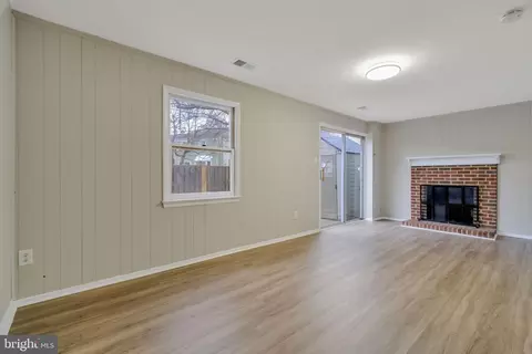 134 Sharpstead Ln, Gaithersburg, MD 20878 photo 19