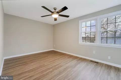 134 Sharpstead Ln, Gaithersburg, MD 20878 photo 11