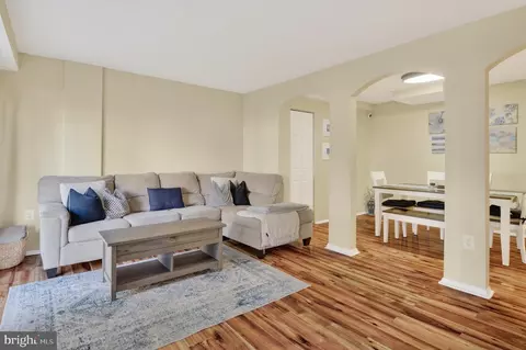 Living - 2498 Sun Valley Cir, Silver Spring, MD 20906 photo 1 of 1