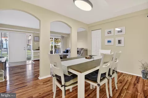 Dining - 2498 Sun Valley Cir, Silver Spring, MD 20906 photo 2 of 3