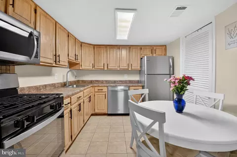 Kitchen - 2498 Sun Valley Cir, Silver Spring, MD 20906 photo 2 of 2