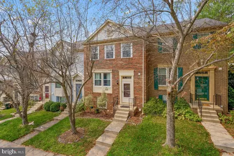 108 Smoothleaf Ln, Gaithersburg, MD 20878