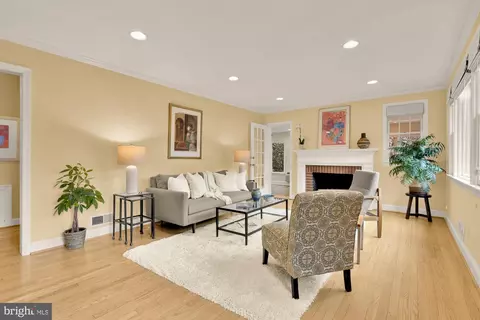 1511 Live Oak Dr, Silver Spring, MD 20910 photo 3