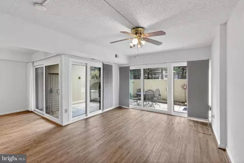 2921 N Leisure World Blvd #117, Silver Spring, MD 20906