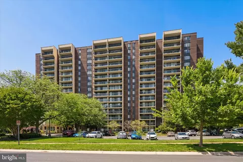 7401 Westlake Ter #1210, Bethesda, MD 20817