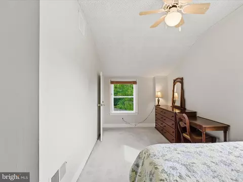Bedroom - 2707 Lindell St, Silver Spring, MD 20902 photo 8 of 8
