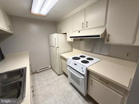 3320 Chiswick Ct #61-1D, Silver Spring, MD 20906 photo 15