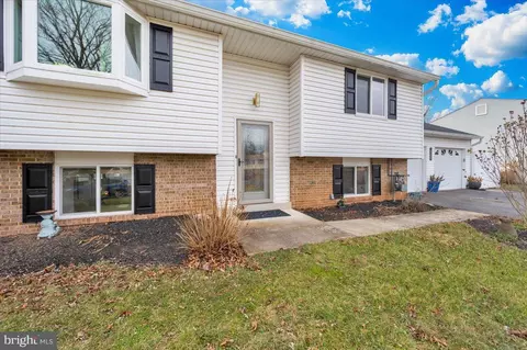 19312 Hempstone Ave, Poolesville, MD 20837 photo 5