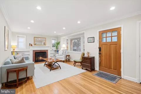 Living - 2213 Darrow St, Silver Spring, MD 20902 photo 1 of 2