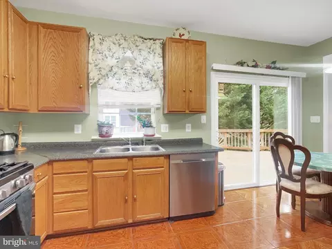Kitchen - 1401 Jasper St, Silver Spring, MD 20902 photo 3 of 5