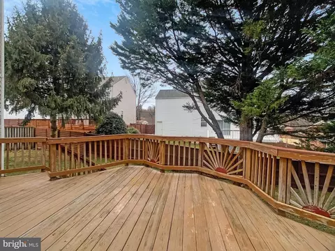 Exterior - 1401 Jasper St, Silver Spring, MD 20902 photo 3 of 7