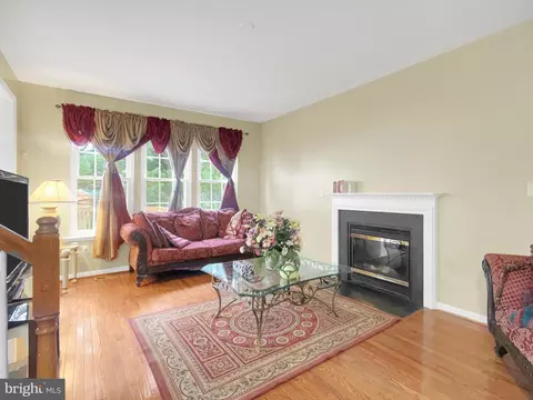 Living - 1401 Jasper St, Silver Spring, MD 20902 photo 5 of 10