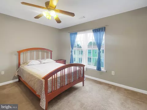 Bedroom - 1401 Jasper St, Silver Spring, MD 20902 photo 5 of 12