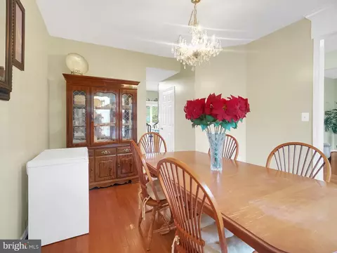 Dining - 1401 Jasper St, Silver Spring, MD 20902 photo 1 of 4